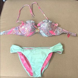 Victoria’s Secret bikini
